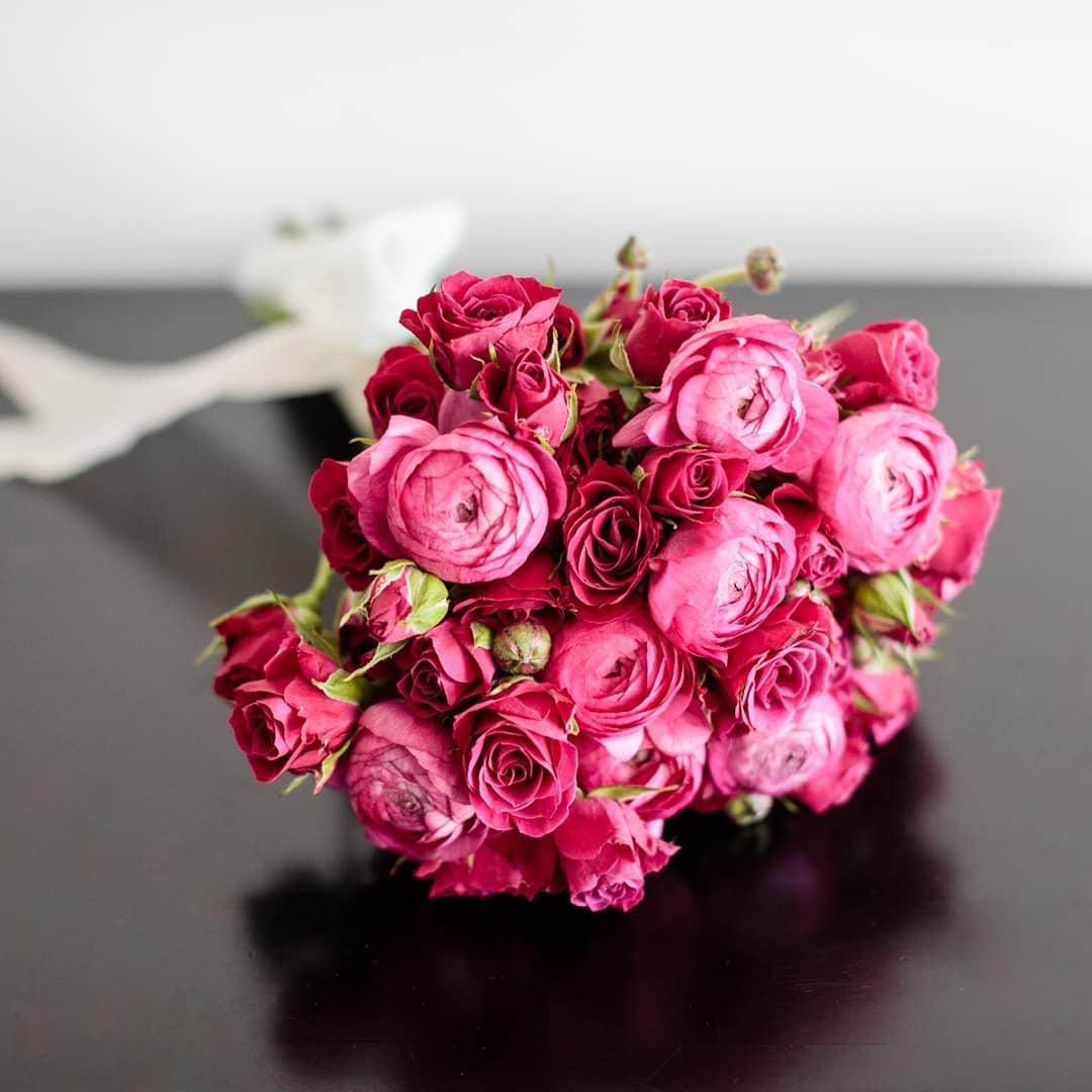 How to Design a Monochromatic Wedding Bouquet? - Rinlong Flower