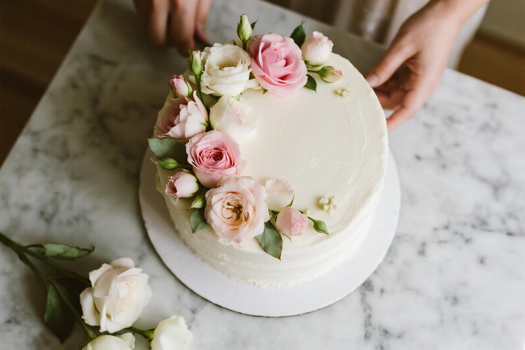Cake Flowers Gone Wrong: The Brutally Honest Guide to Safe (and Stunning) Floral Cake Decorations - Rinlong Flower