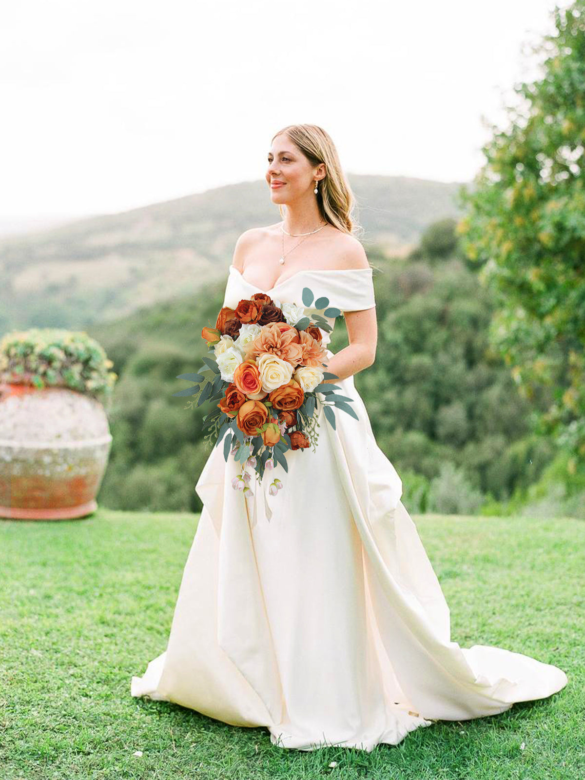 11.8 inch wide Burnt Orange Cascading Bridal Bouquet - Rinlong Flower