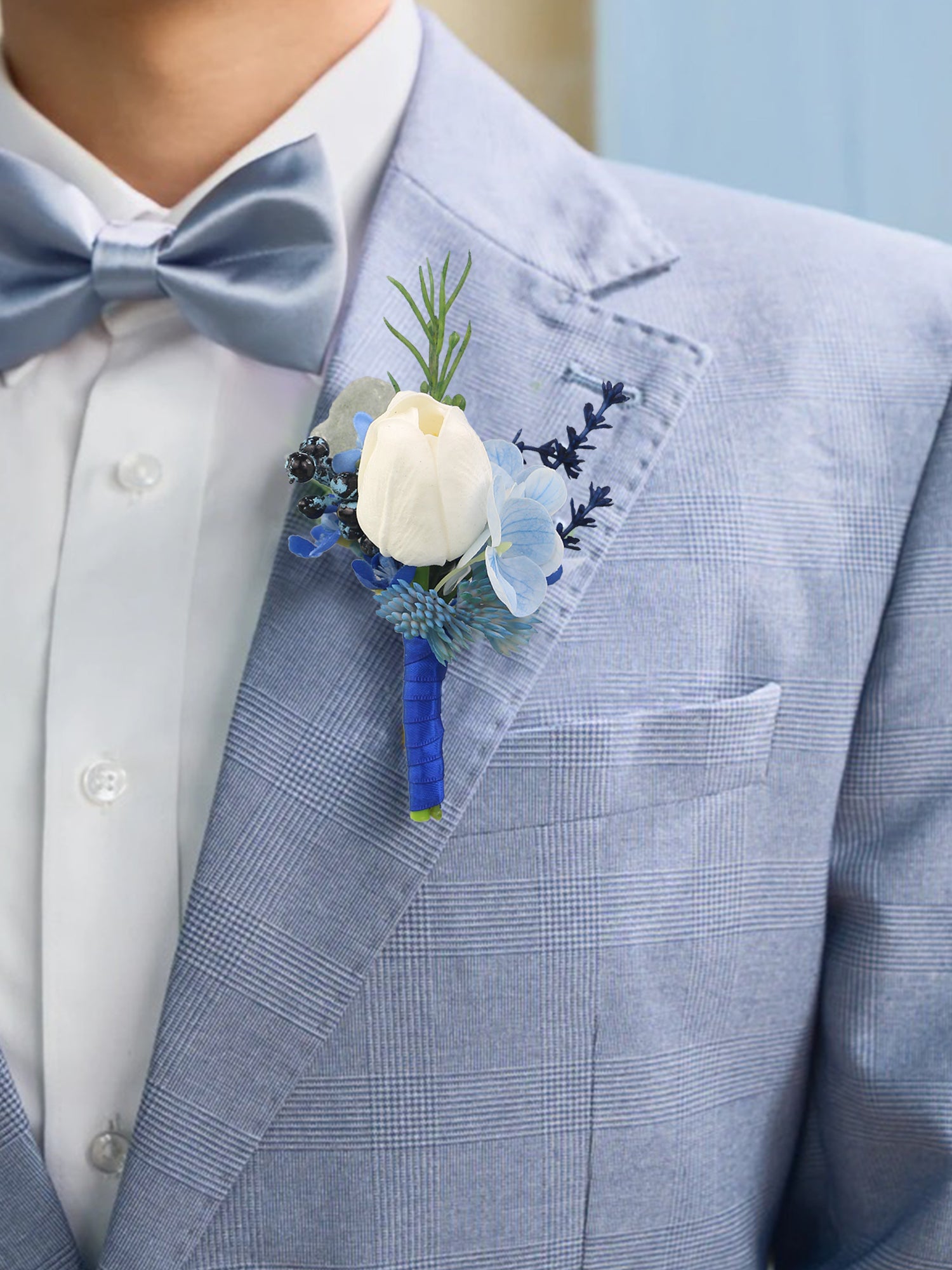 Boutonniere Blue Hydrangea & White Tulip