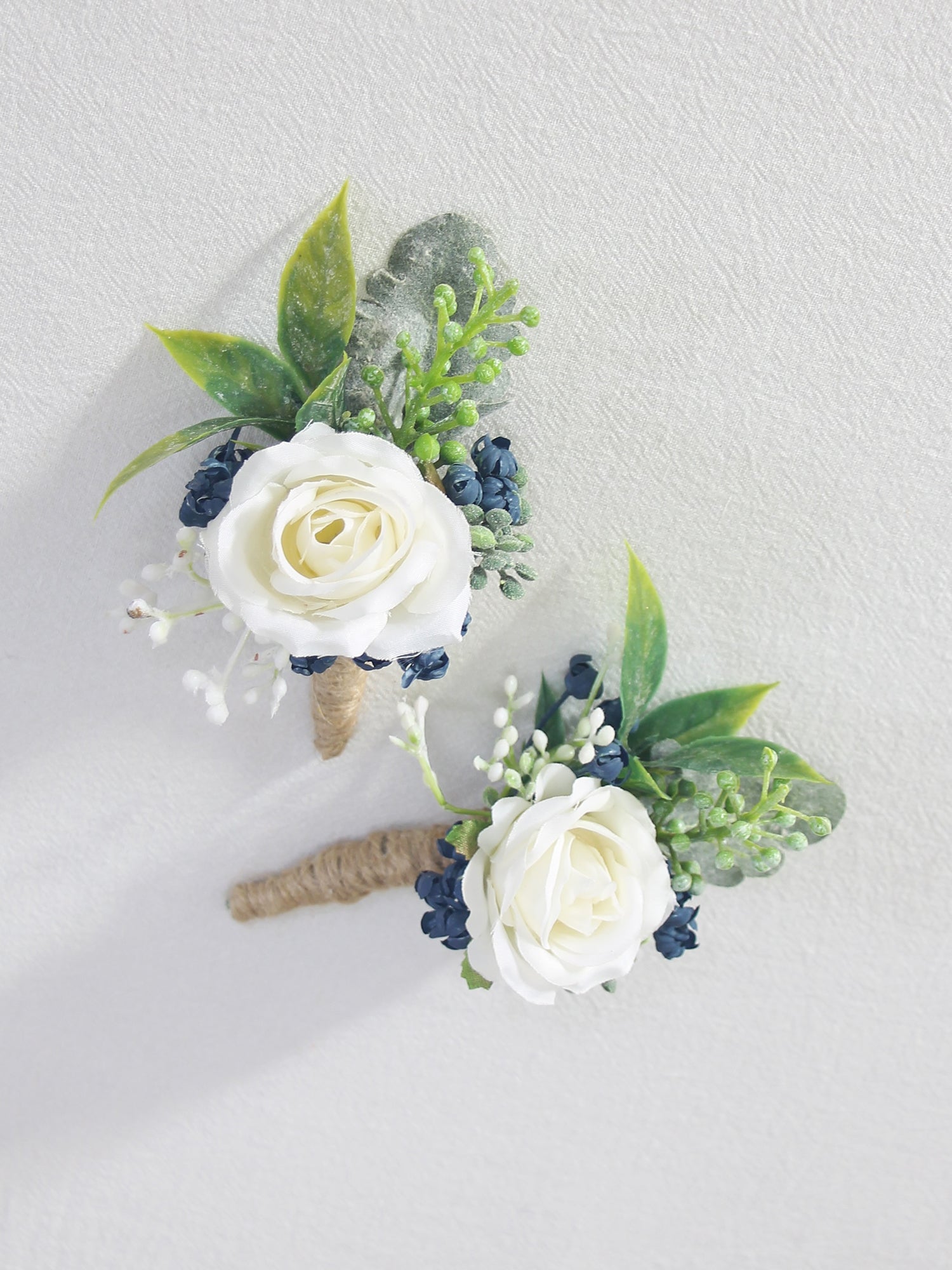Boutonniere White & Dusty Blue - Rinlong Flower