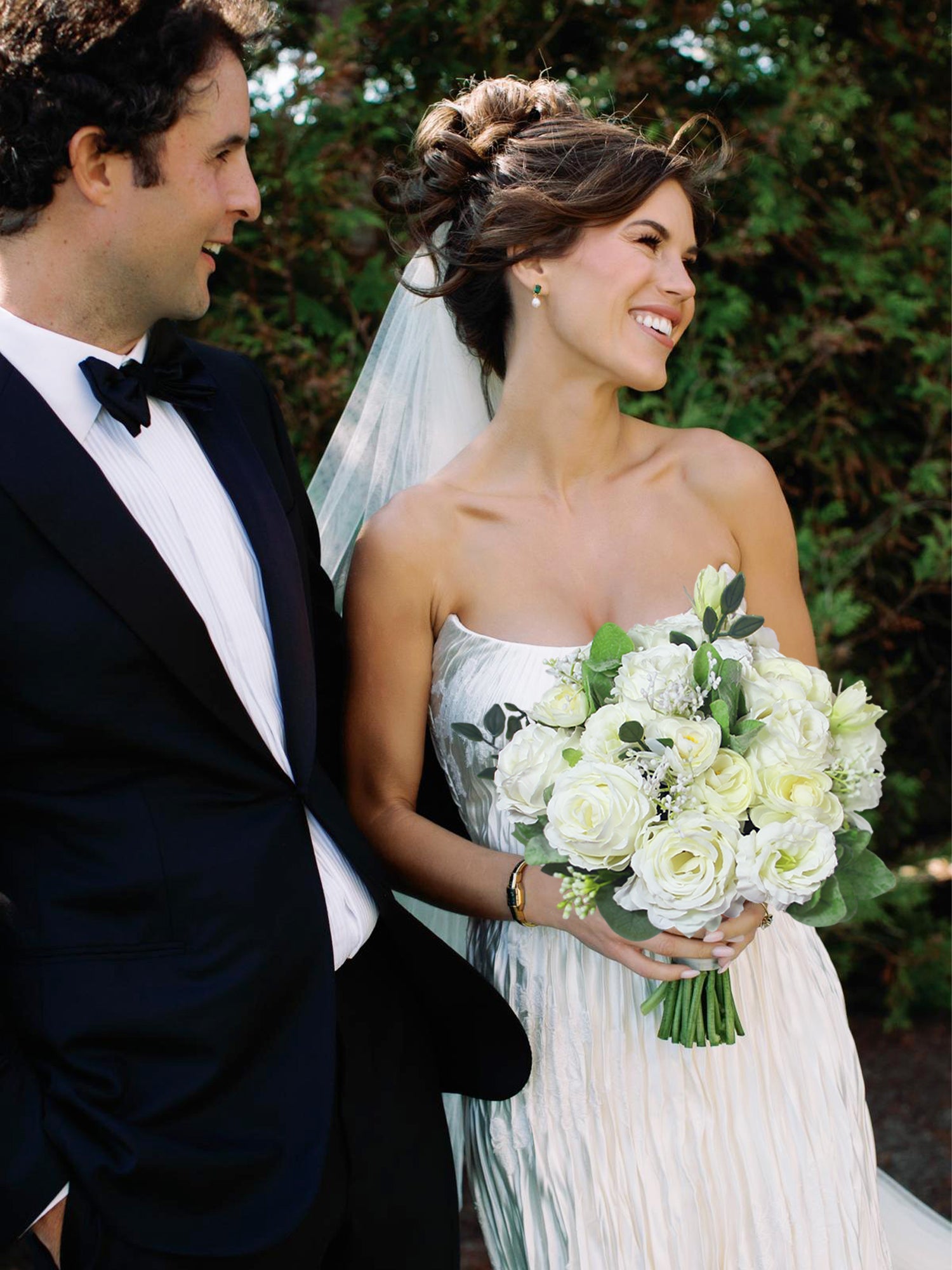 9.4 inch wide Green & White Bridal Bouquet